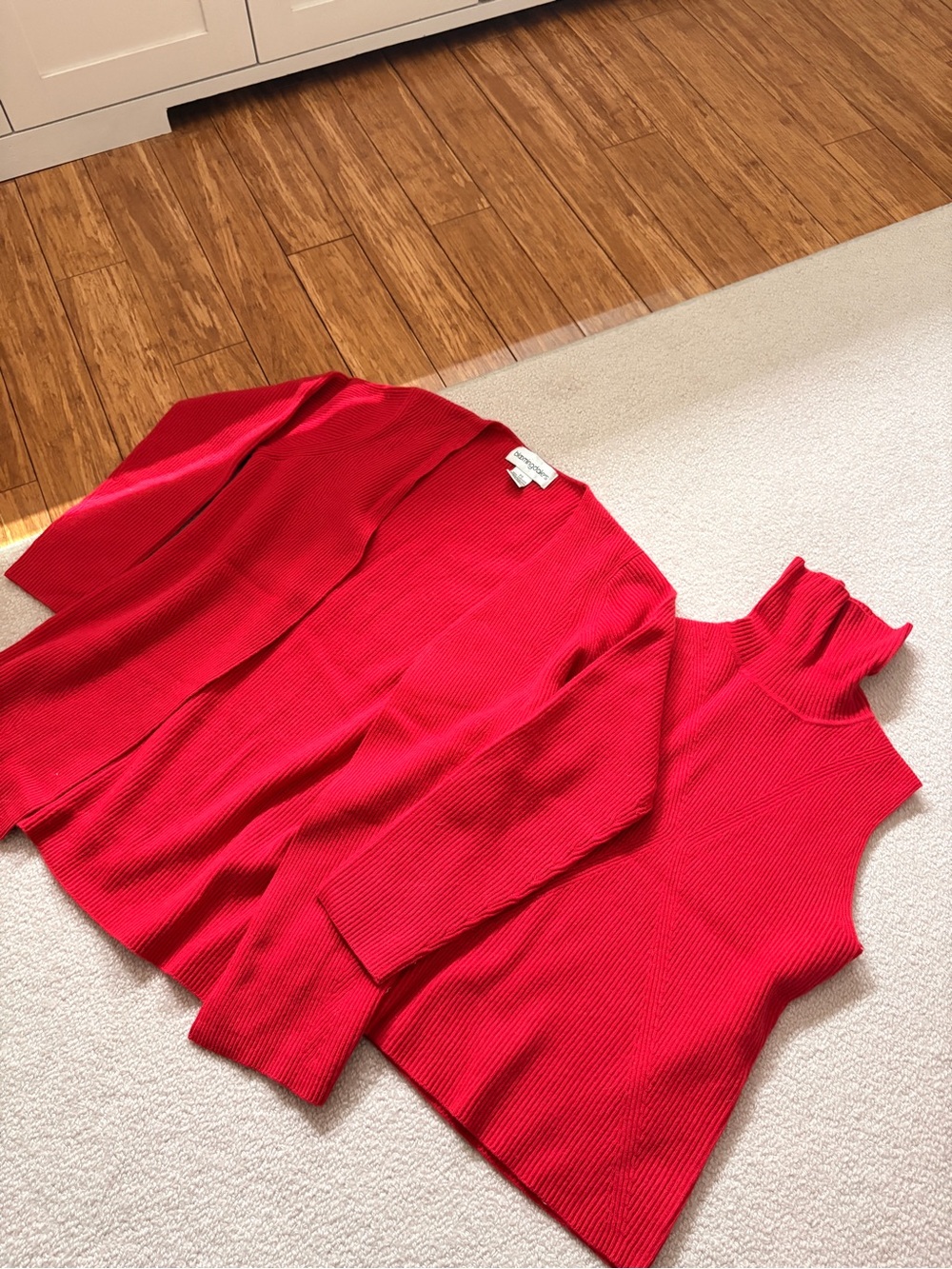 100% Cashmere Red Ribbed Knit Halter Neck Tank & Open Cardigan Set
